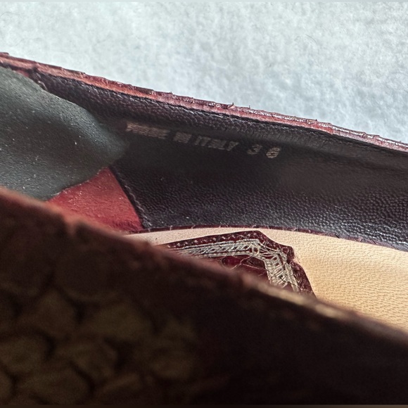 EUC Christian Dior Python Leather Peep Toe Pumps Heels Burgundy Wine 36 37 6-6.5 - Picture 7 of 9